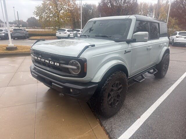 2023 Ford Bronco Outer Banks 4-Door 4WD