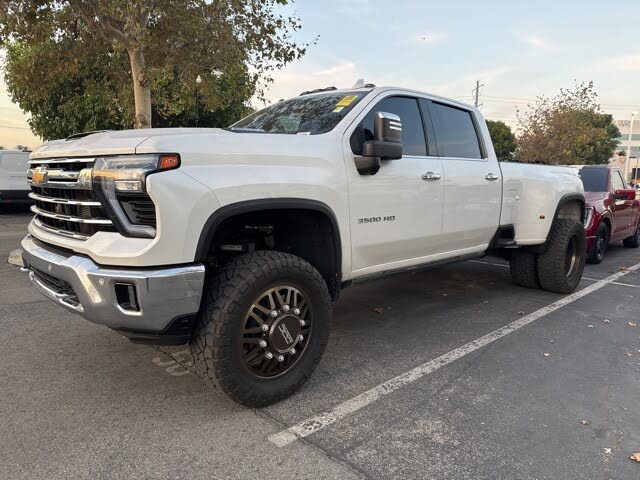 2024 Chevrolet Silverado 3500HD LTZ Crew Cab 4WD