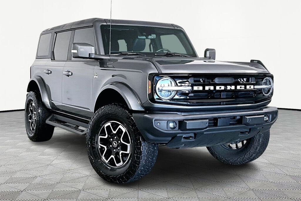 2024 Ford Bronco Outer Banks 4-Door 4WD