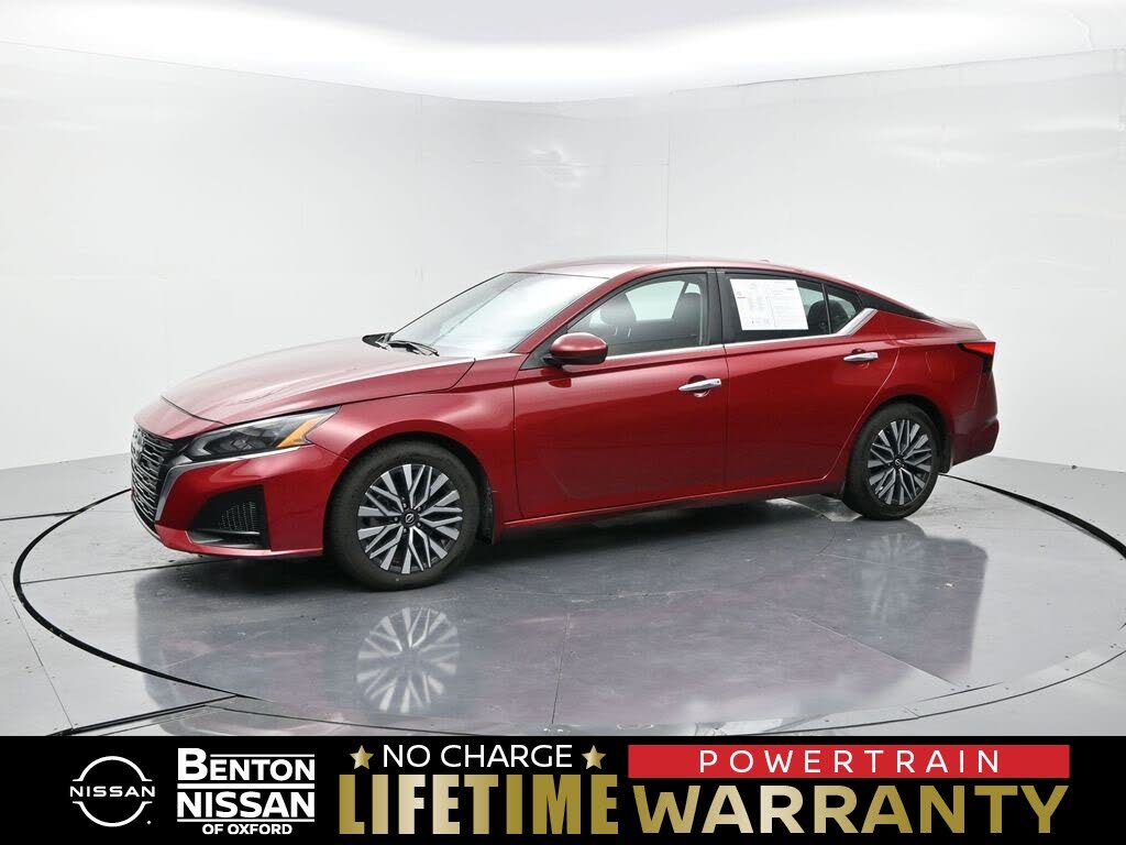 2024 Nissan Altima 2.5 SV FWD