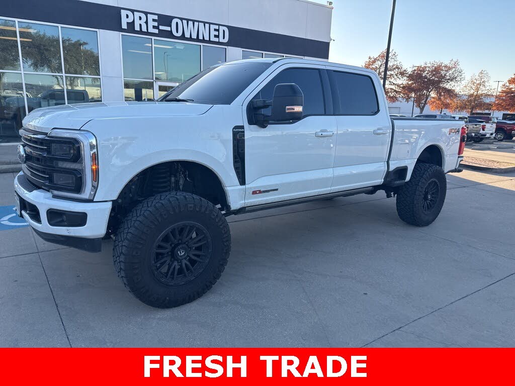 2025 Ford F-250 Super Duty Platinum Crew Cab 4WD