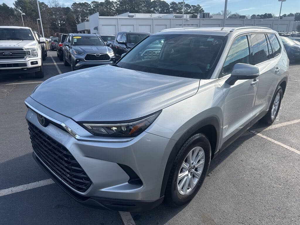 2025 Toyota Grand Highlander XLE FWD