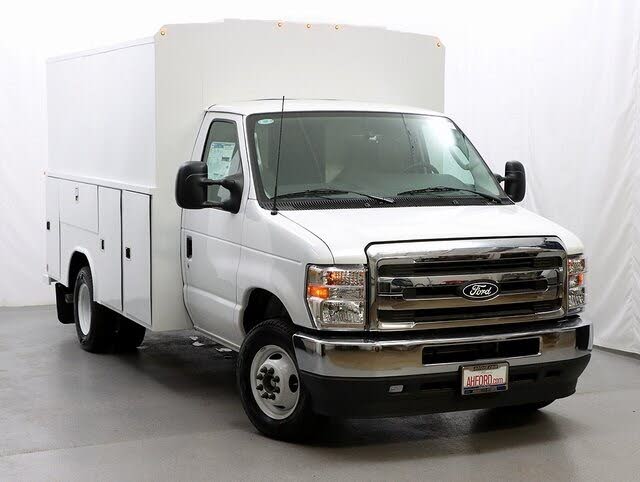 2026 Ford E-Series Chassis E-350 SD Cutaway 138 RWD