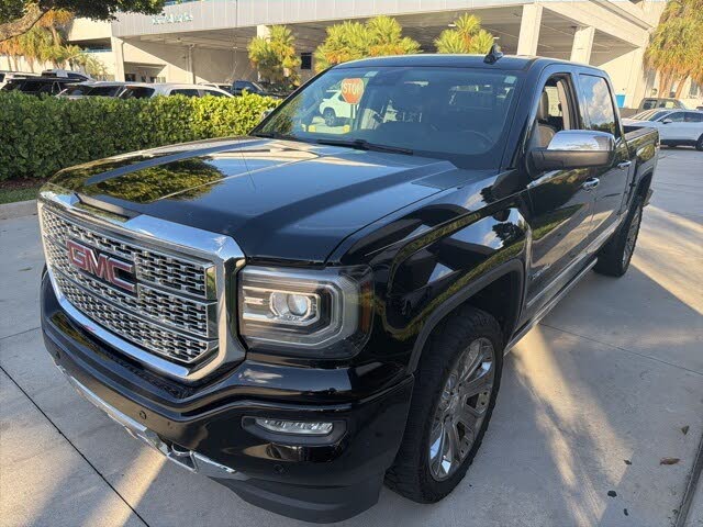 2017 GMC Sierra 1500 Denali Crew Cab 4WD