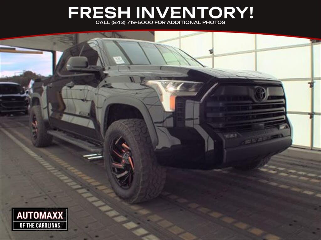 2022 Toyota Tundra SR5 CrewMax Cab 4WD
