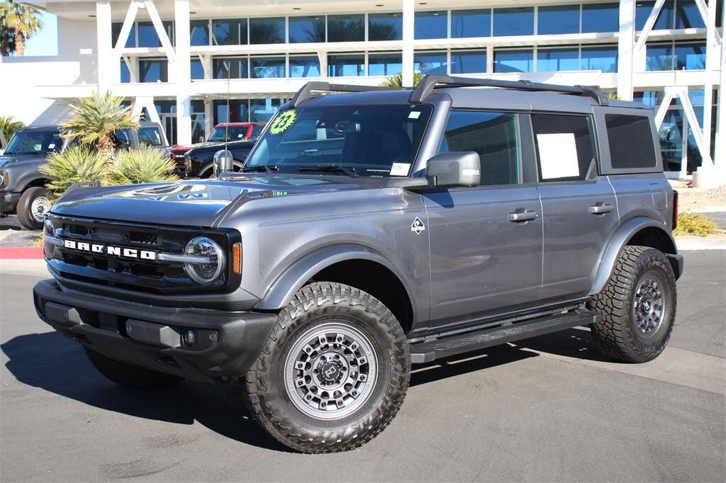 2023 Ford Bronco Outer Banks 4-Door 4WD