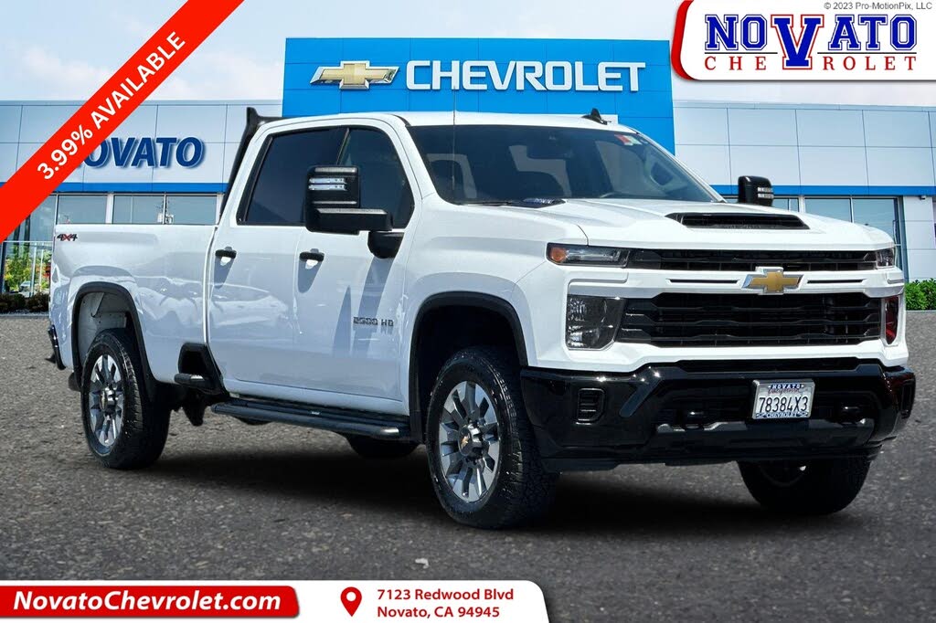 2024 Chevrolet Silverado 2500HD Custom Crew Cab 4WD