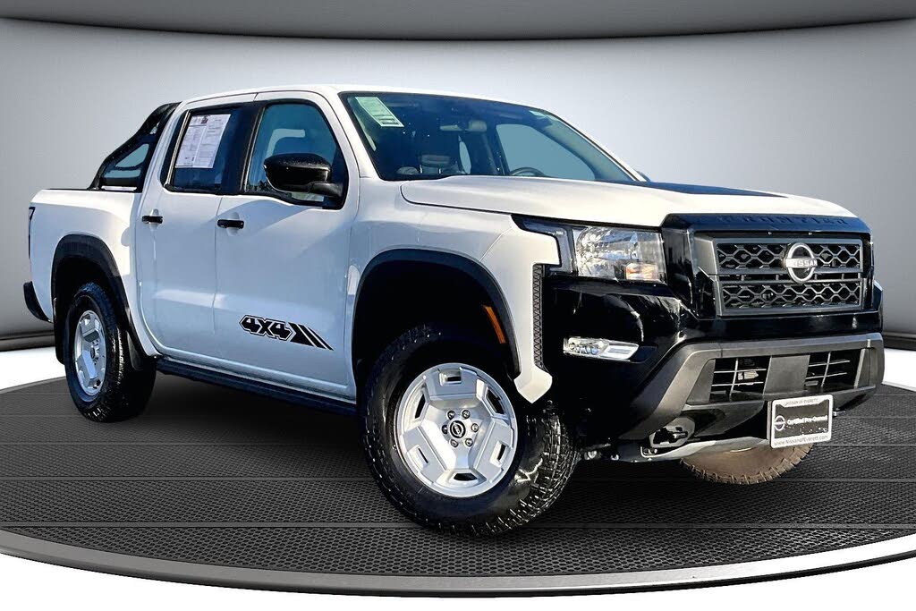 2024 Nissan Frontier SV Crew Cab 4WD