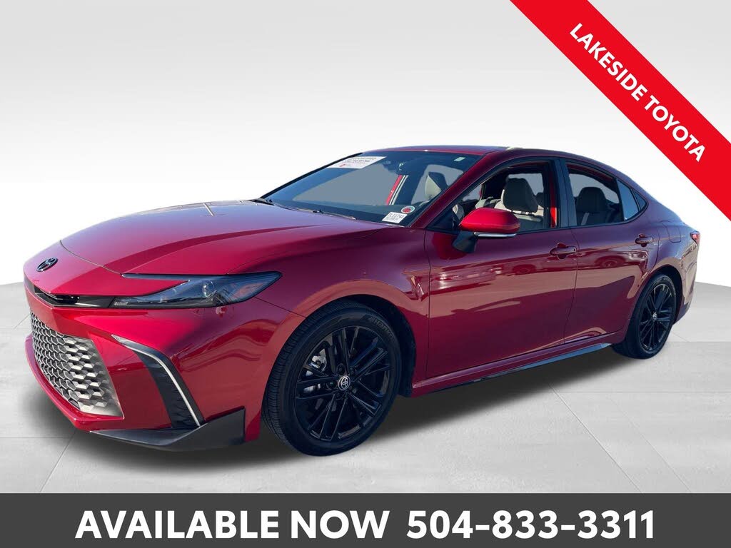 2025 Toyota Camry SE FWD