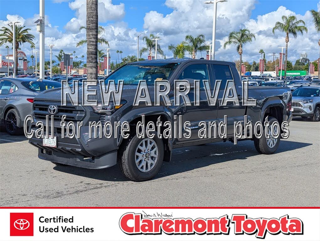 2025 Toyota Tacoma SR5 Double Cab 4WD