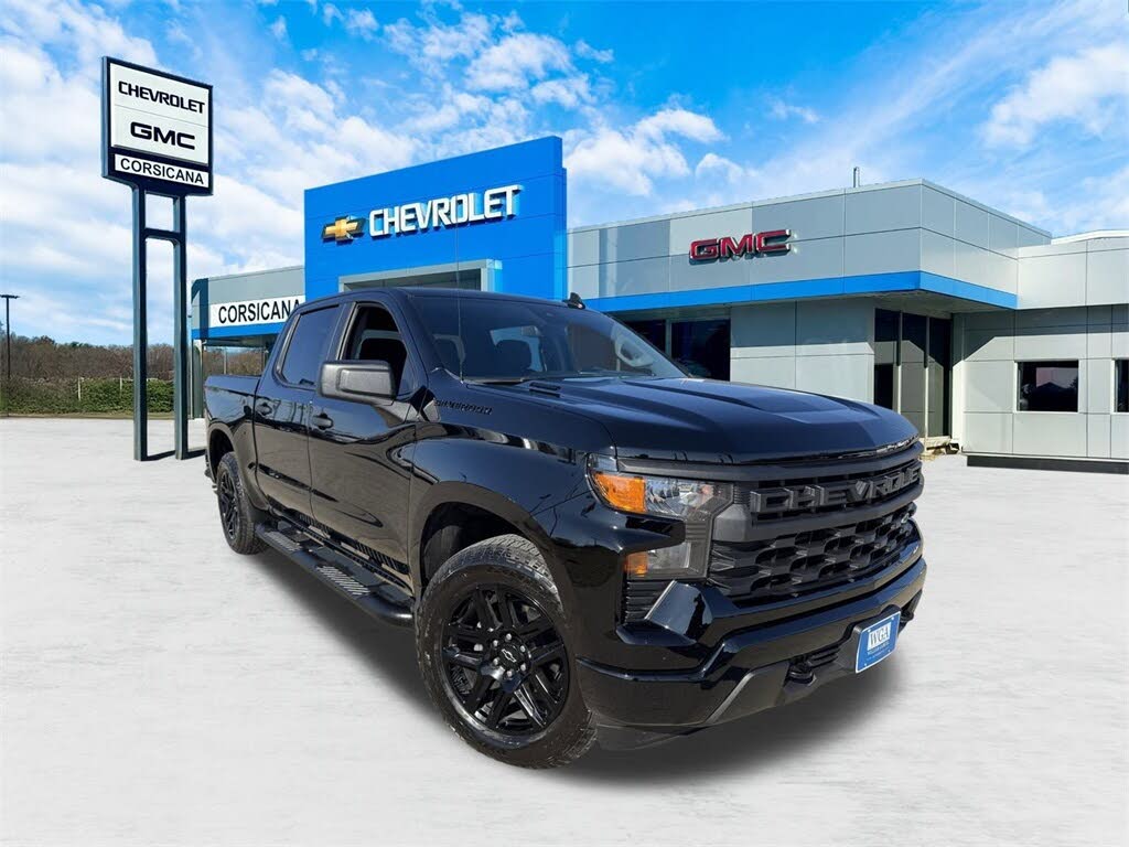 2026 Chevrolet Silverado 1500 Custom Crew Cab RWD