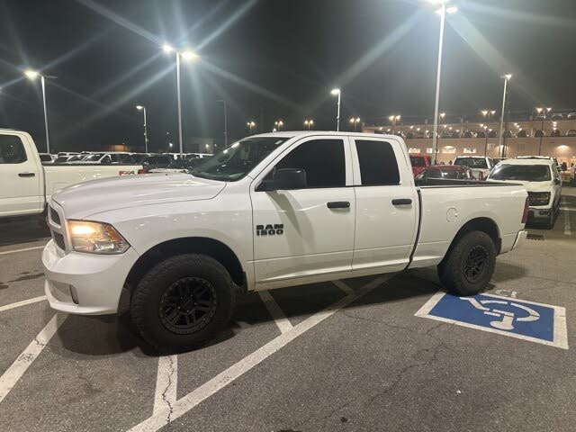 2017 RAM 1500 Express Quad Cab RWD