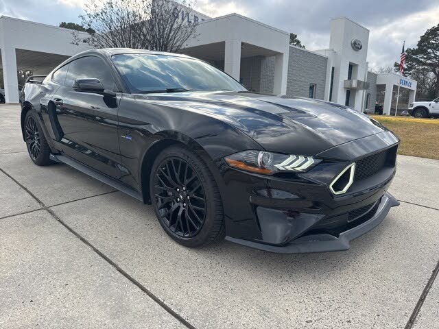 2018 Ford Mustang GT Premium Coupe RWD