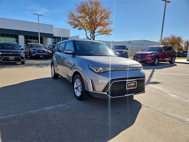 2023 Kia Soul LX FWD