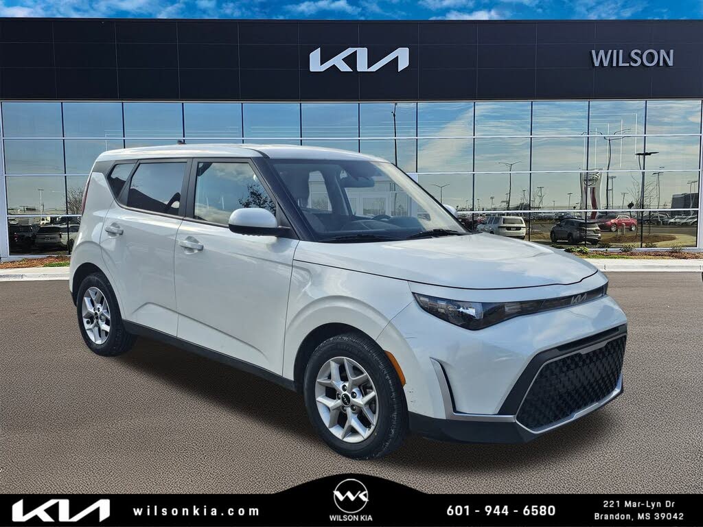 2023 Kia Soul LX FWD