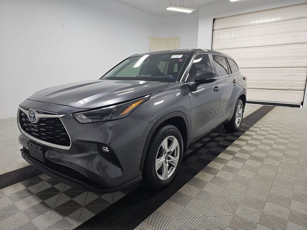 2024 Toyota Highlander Hybrid LE FWD