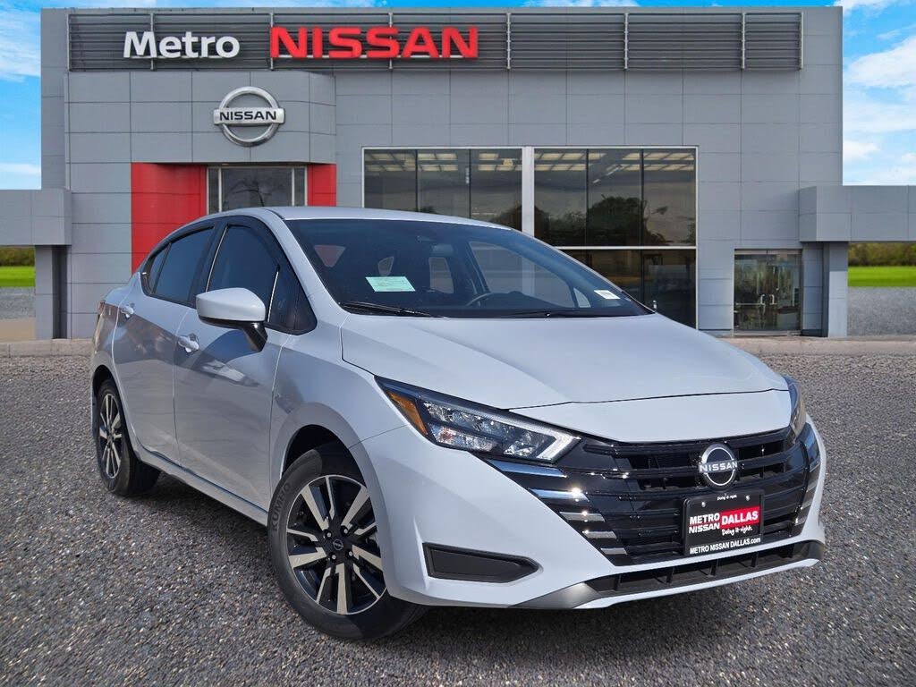2025 Nissan Versa SV FWD