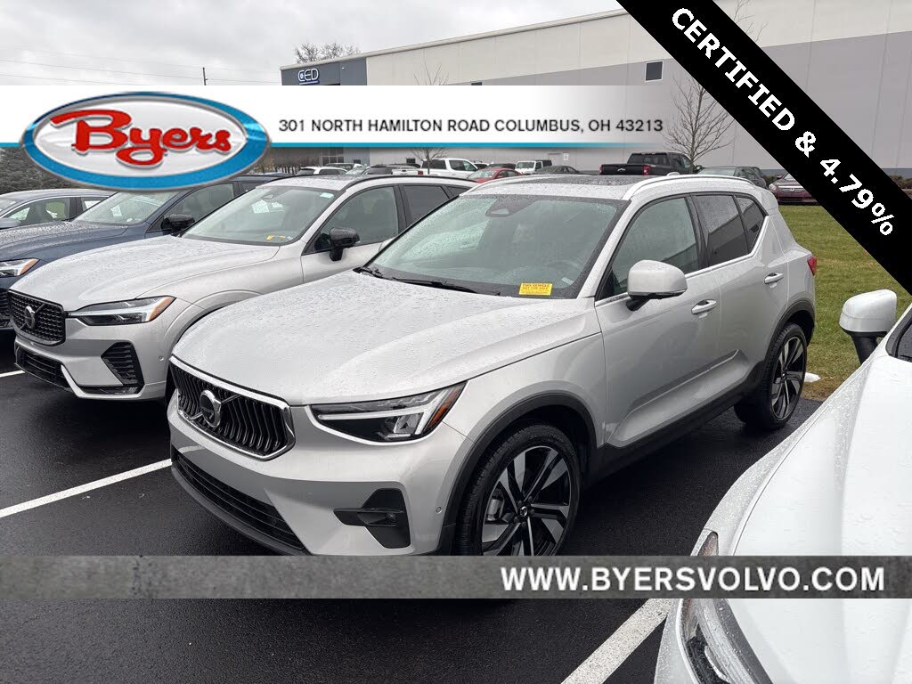 2025 Volvo XC40 B5 Plus Bright Theme AWD