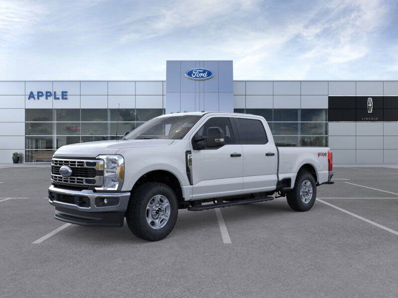 2026 Ford F-250 Super Duty XLT Crew Cab 4WD
