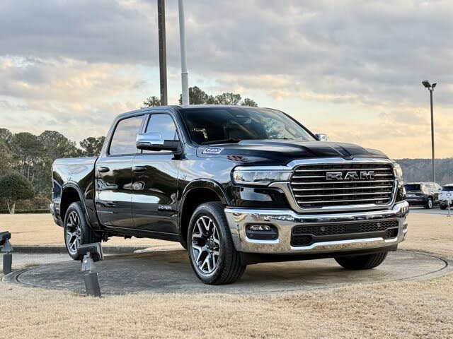 2026 RAM 1500 Laramie Crew Cab 4WD