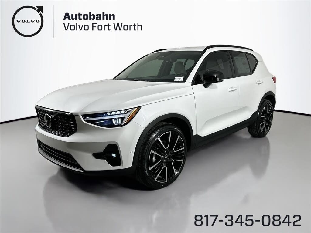 2026 Volvo XC40 B5 Plus AWD