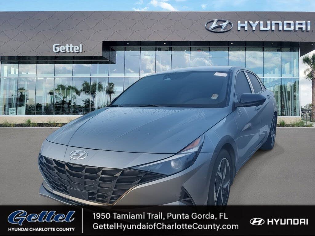 2023 Hyundai Elantra SEL FWD