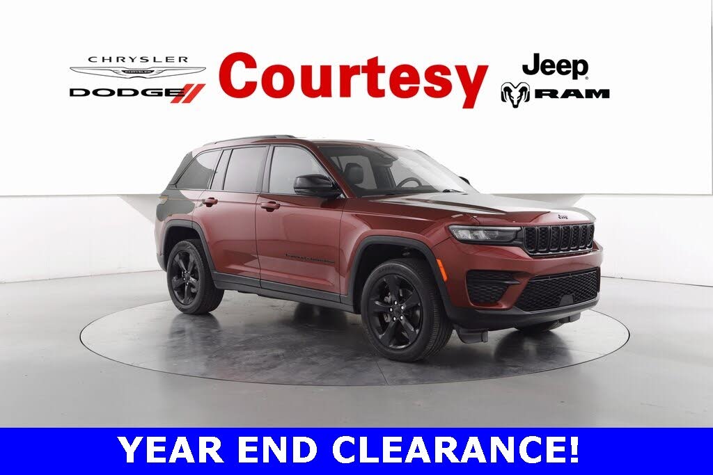2023 Jeep Grand Cherokee Altitude 4WD