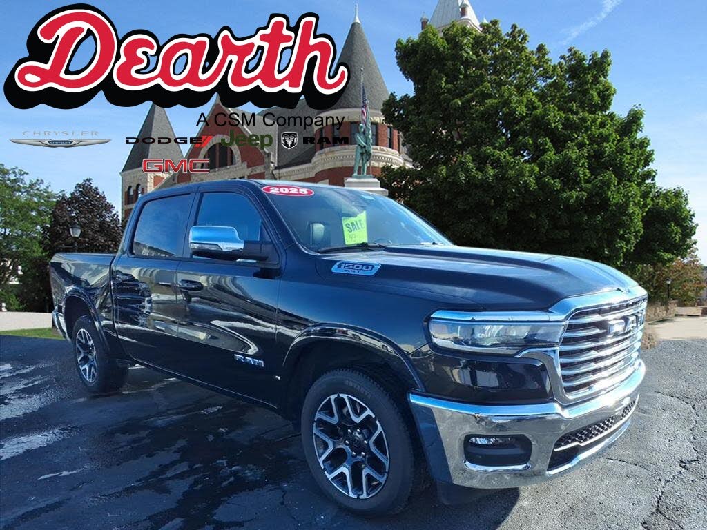 2025 RAM 1500 Laramie Crew Cab 4WD