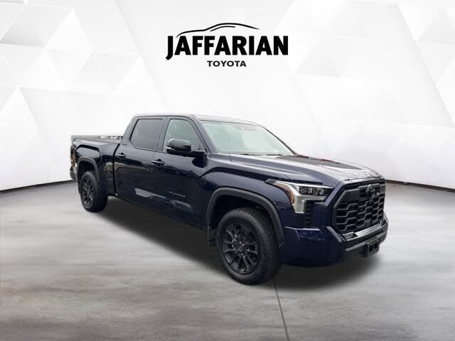 2025 Toyota Tundra Platinum CrewMax Cab LB 4WD