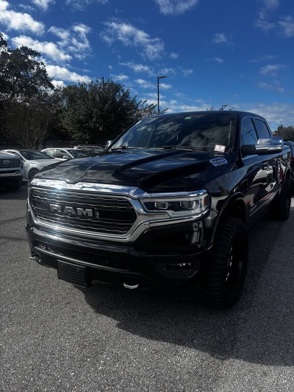 2019 RAM 1500 Limited Crew Cab 4WD