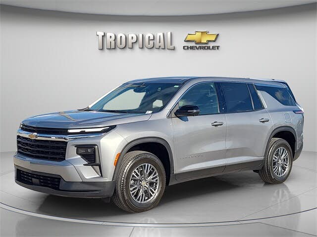 2024 Chevrolet Traverse LS FWD
