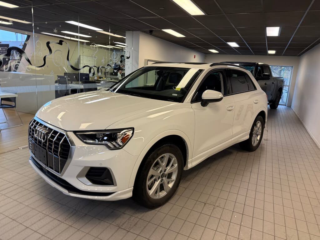 2025 Audi Q3 quattro 40 TFSI