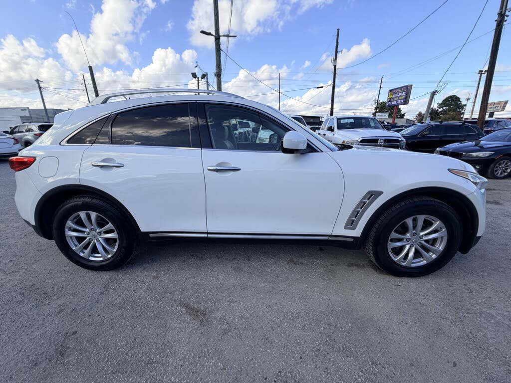 2010 INFINITI FX35 RWD
