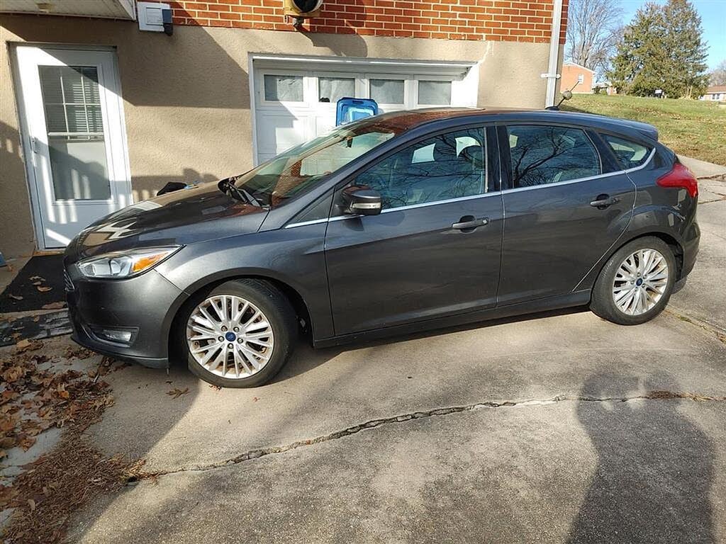 2018 Ford Focus Titanium Hatchback