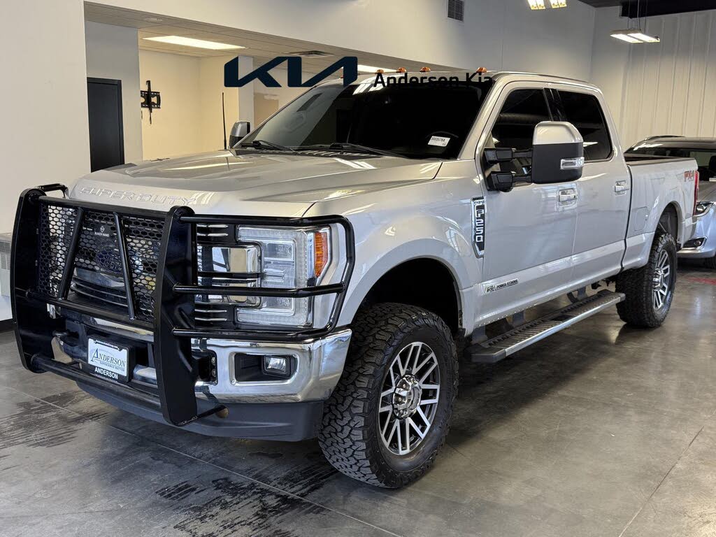 2019 Ford F-250 Super Duty Lariat Crew Cab 4WD