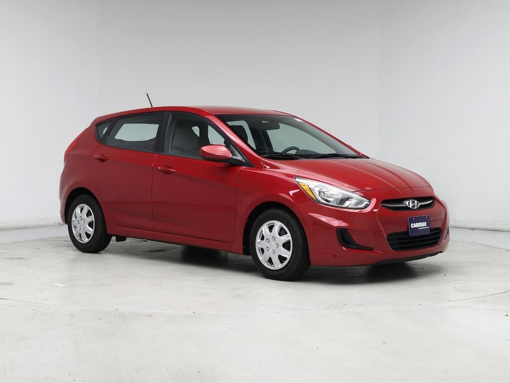 2015 Hyundai Accent GS 4-Door Hatchback FWD
