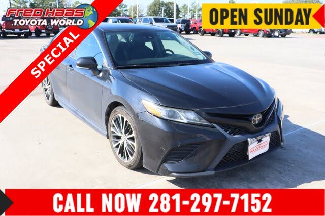2019 Toyota Camry SE FWD