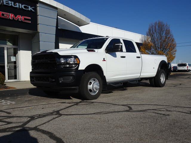 2024 RAM 3500 Tradesman Crew Cab LB DRW 4WD