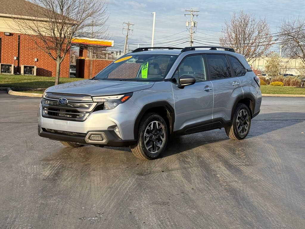2025 Subaru Forester Premium Crossover AWD