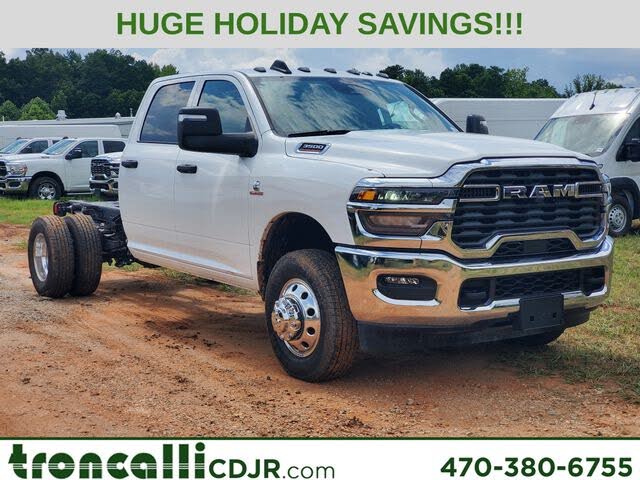 2026 RAM 3500 Chassis Tradesman Crew Cab LB DRW 4WD