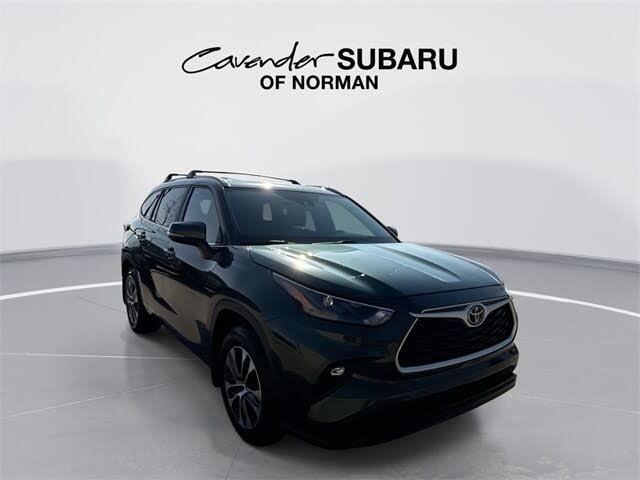 2023 Toyota Highlander XLE FWD