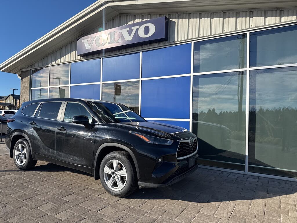 2024 Toyota Highlander LE AWD