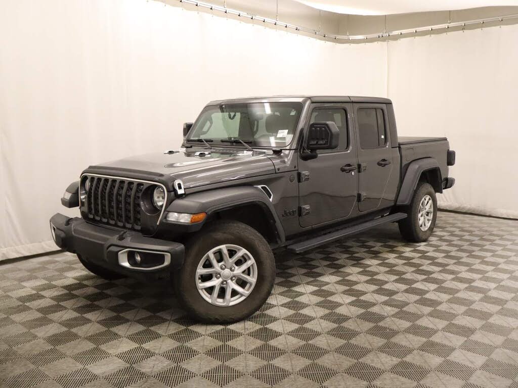 2023 Jeep Gladiator Sport Crew Cab 4WD