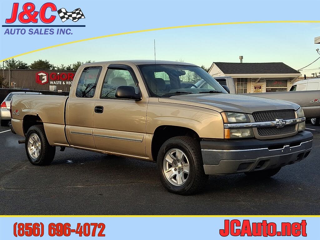 2004 Chevrolet Silverado 1500 Extended Cab LB 4WD