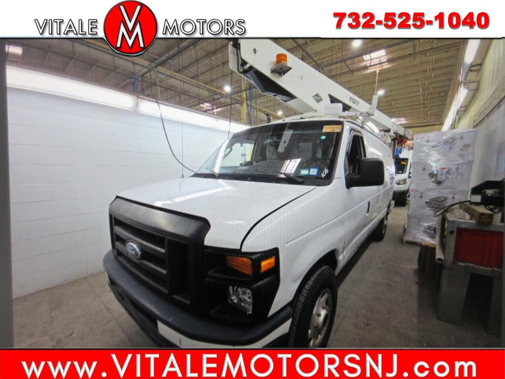 2012 Ford E-Series E-350 Super Duty Cargo Van