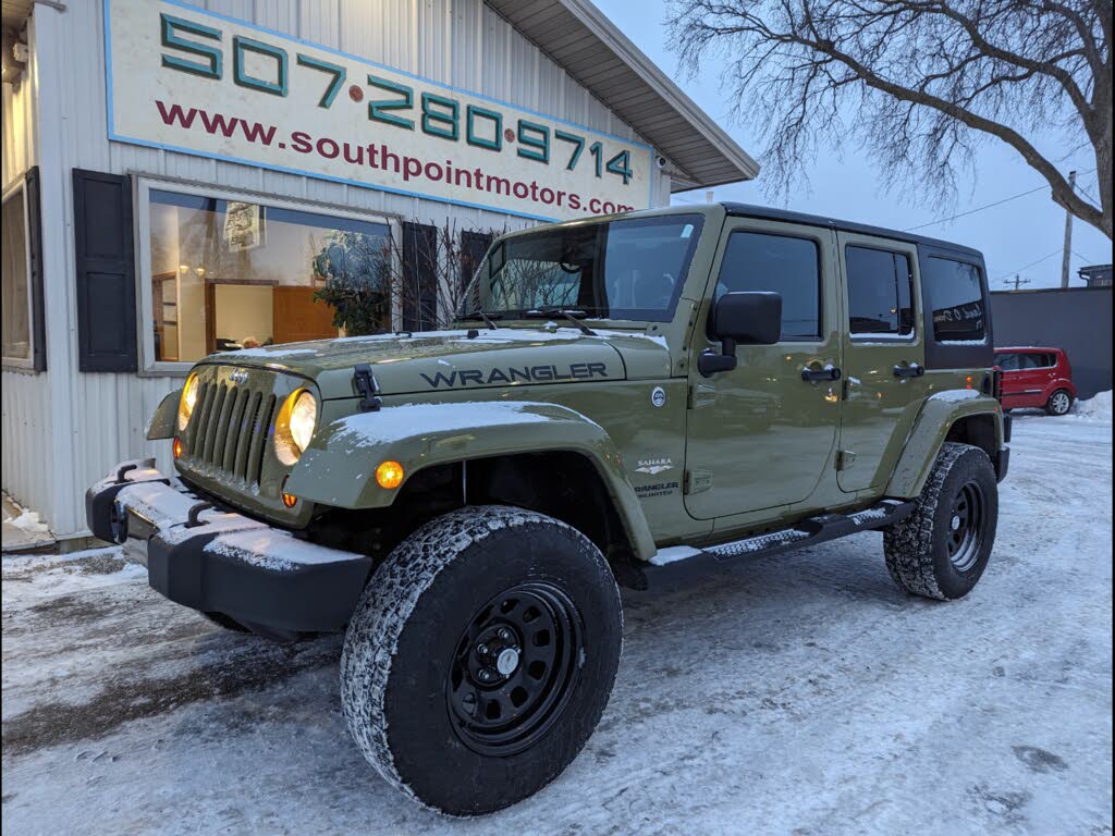 2013 Jeep Wrangler Unlimited Sahara 4WD