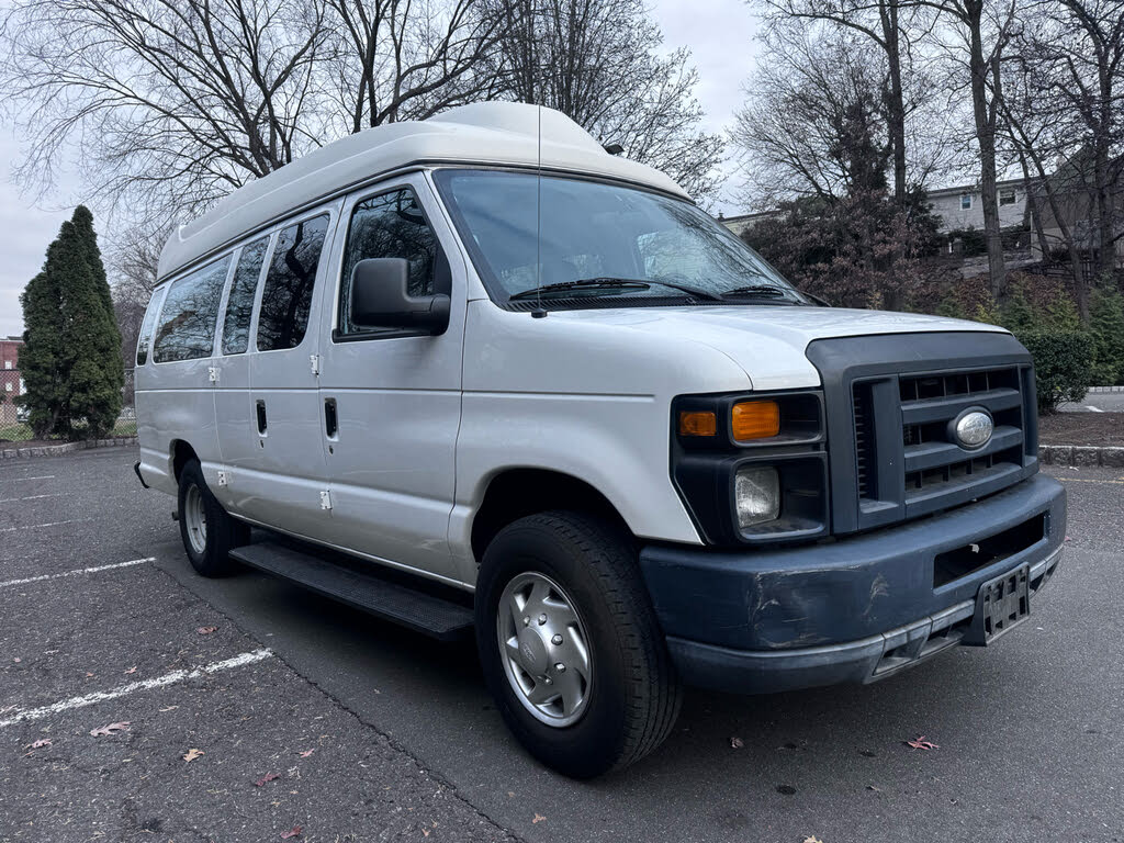 2014 Ford E-Series E-250 Extended Cargo Van