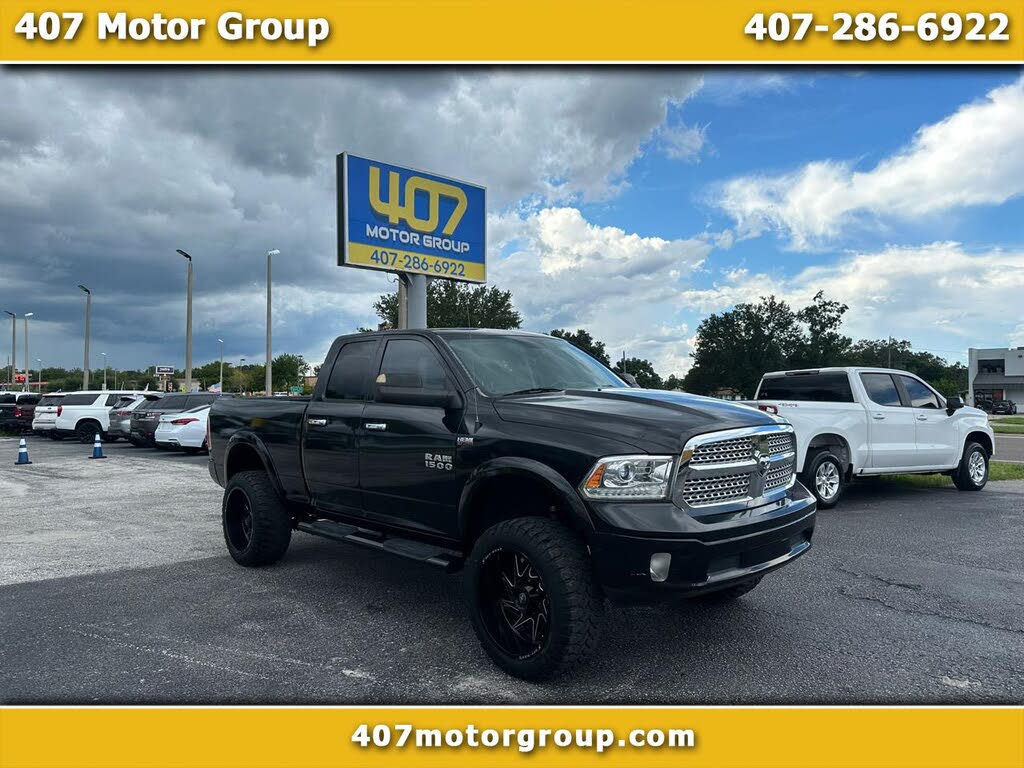 2017 RAM 1500 Laramie Quad Cab 4WD