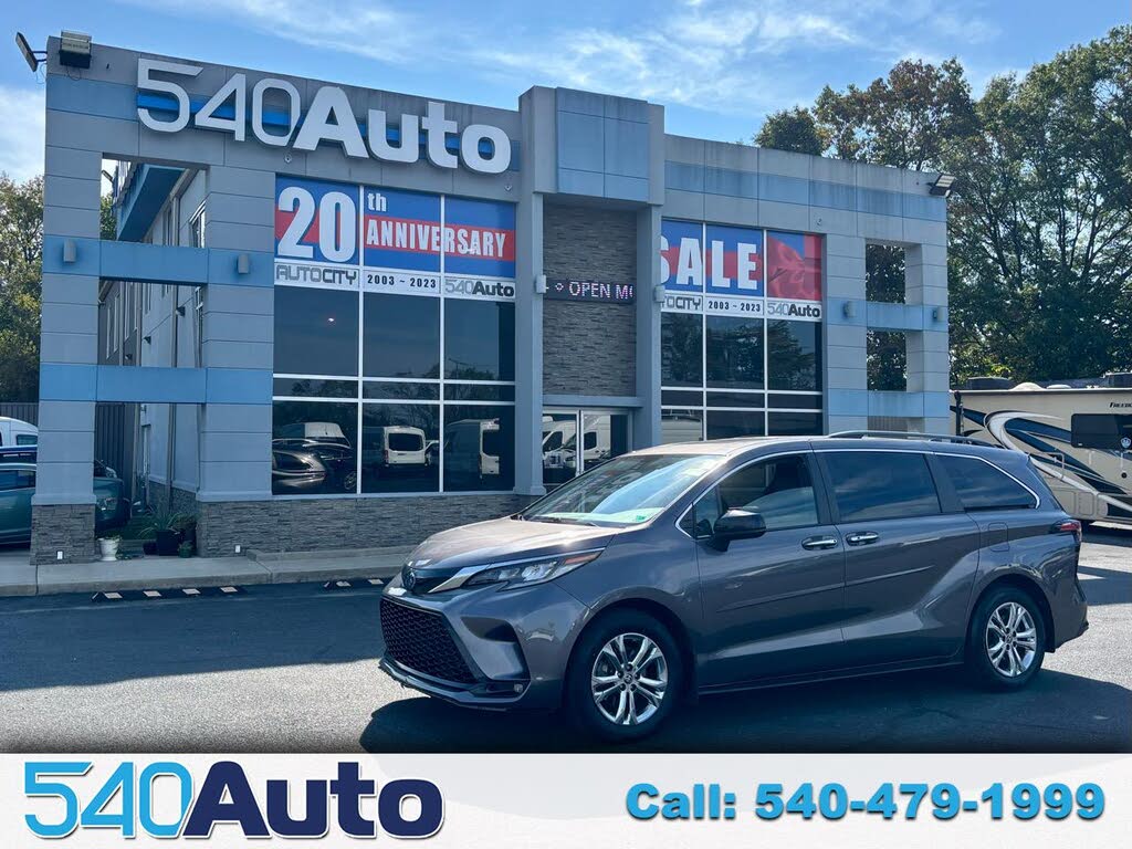 2022 Toyota Sienna XSE 7-Passenger AWD