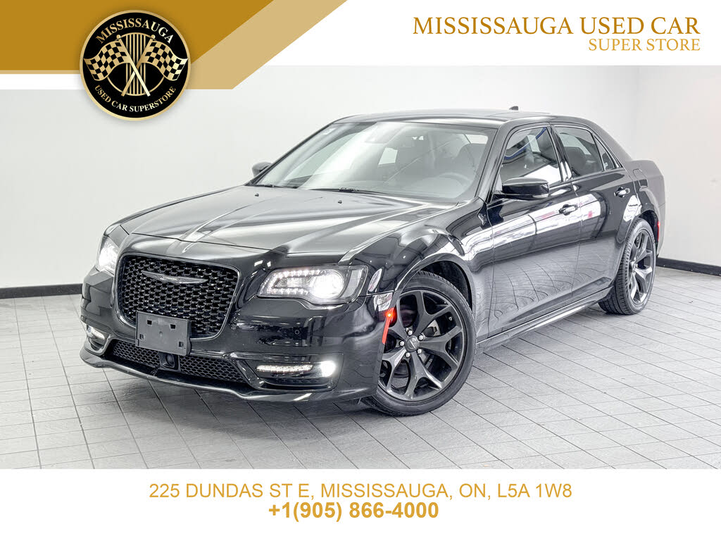 2023 Chrysler 300 Touring L RWD